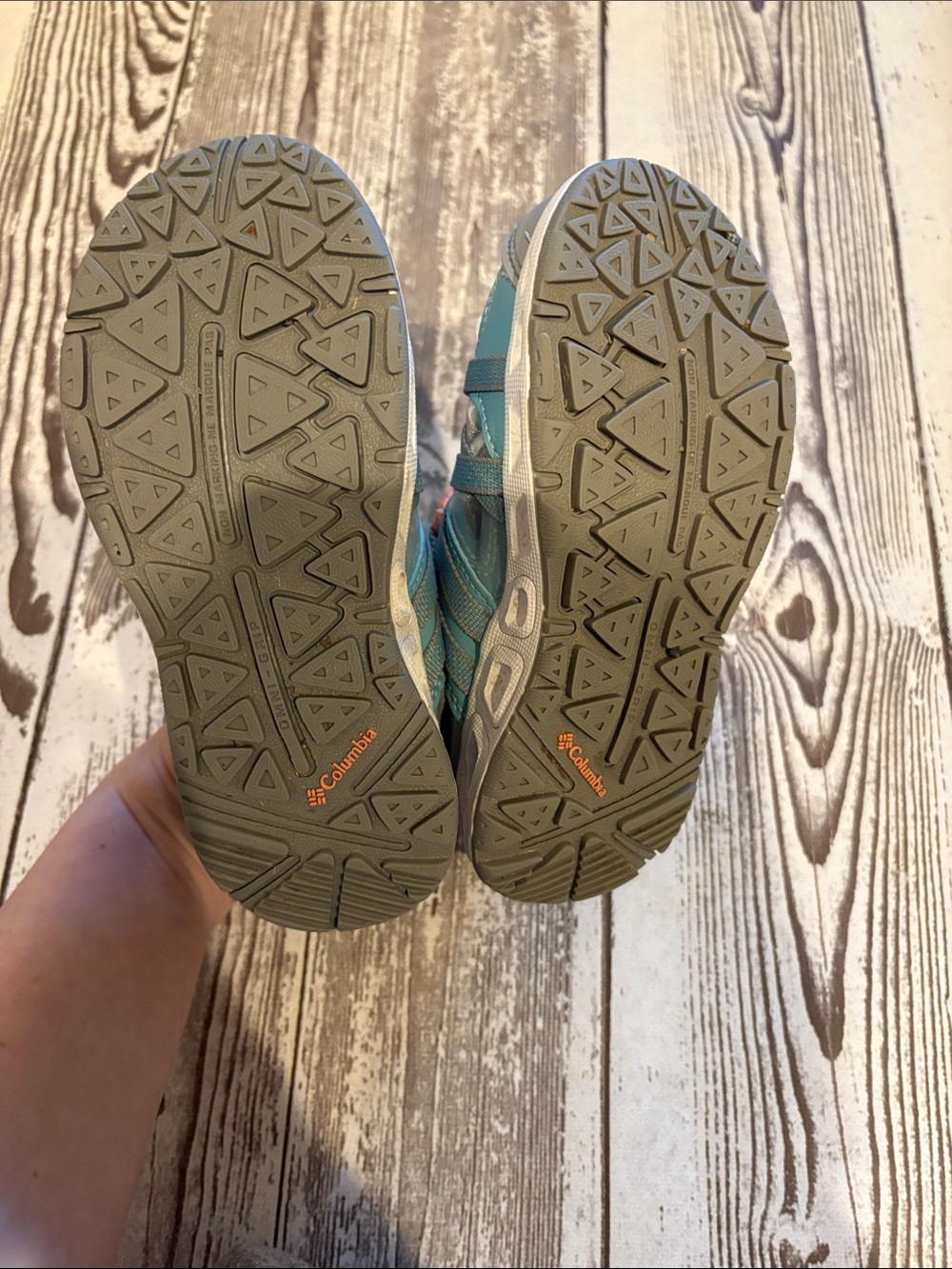 Columbia Kids Teal Hiking Shoes - Picture 3 of 4